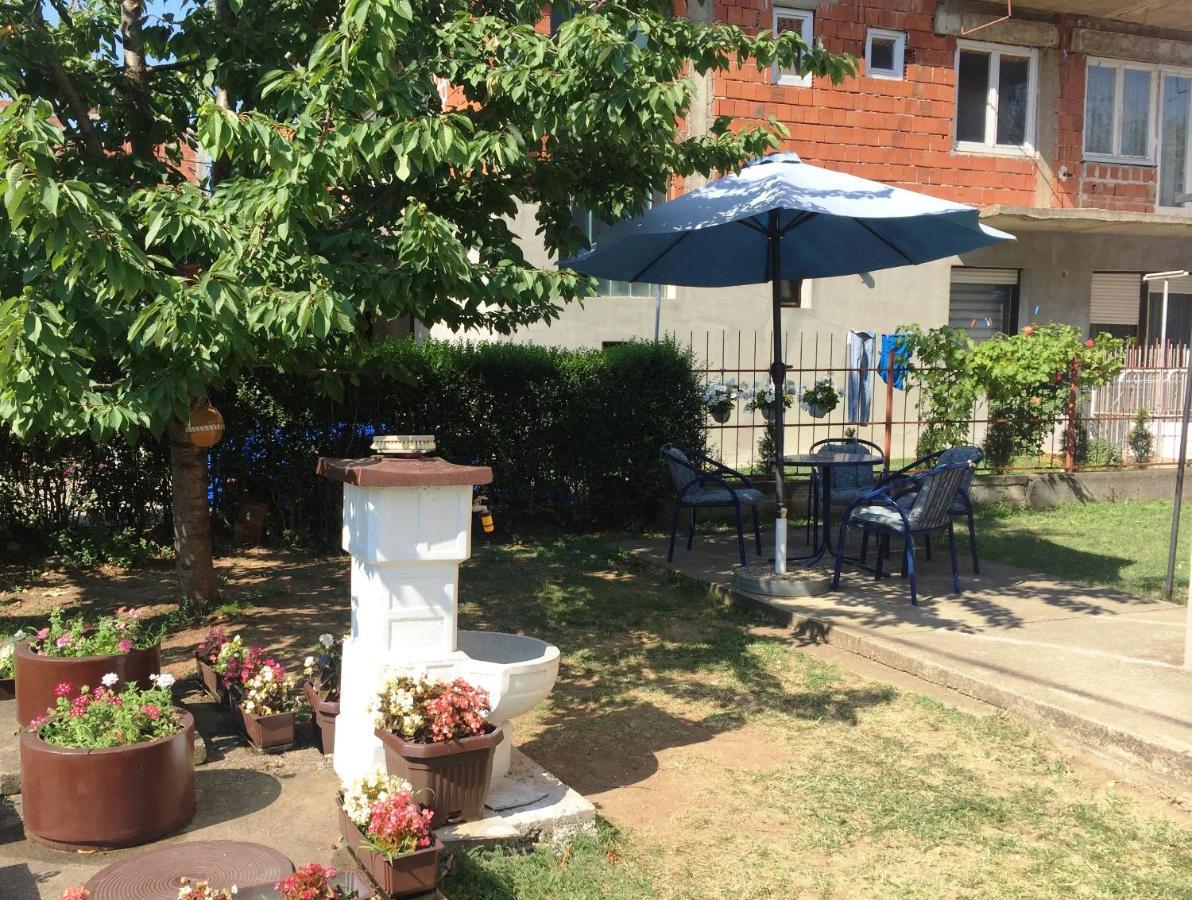 Nis Apartman Luaran gambar