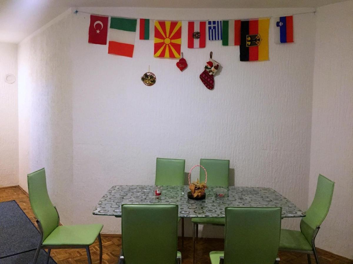 Nis Apartman Luaran gambar